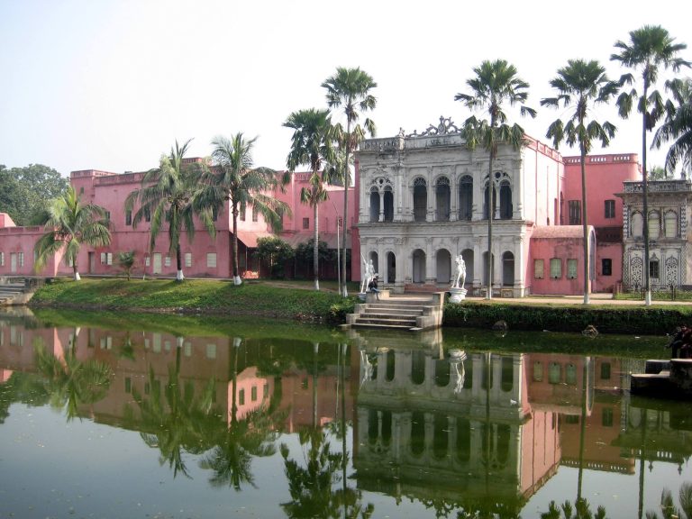 সোনারগাঁও জাদুঘর: বাংলাদেশ লোক ও কারুশিল্প ফাউন্ডেশন